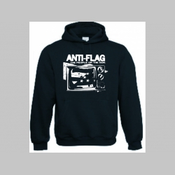 Anti Flag čierna mikina s kapucou stiahnutelnou šnúrkami a klokankovým vreckom vpredu 